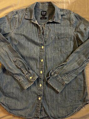 Gap denim button down shirt